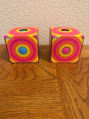 Color changing nee doh- Pink & Blue